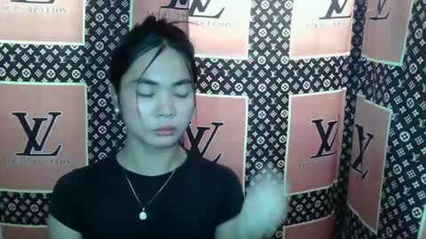 Snapshot of loving_rhean chatting on 11.26.25 loving_rhean online show from 11.26.25