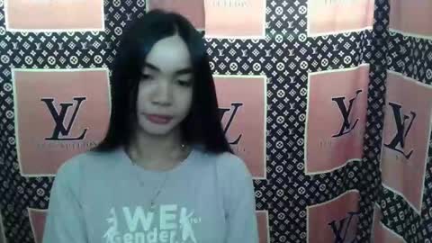 Snapshot of loving_rhean chatting on 12.04.25 loving_rhean online show from 12.04.25