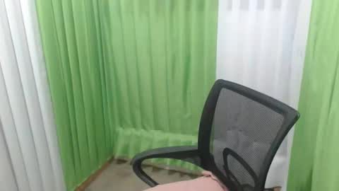 Snapshot of loving_scarlet19 chatting on 02.16.26 Scarlet online show from 02.16.26