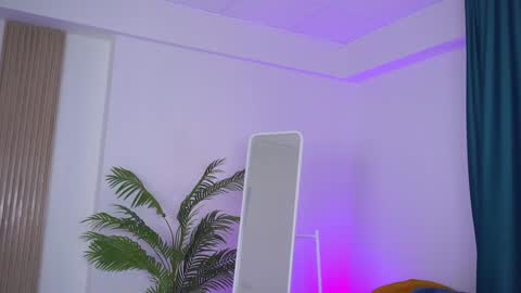 Snapshot of lovingblondie chatting on 12.22.24 Nora online show from 12.22.24