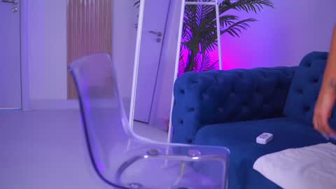 Snapshot of lovingblondie chatting on 01.14.25 Nora online show from 01.14.25