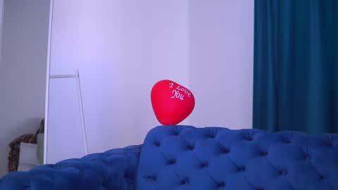 Snapshot of lovingblondie chatting on 02.24.25 Nora online show from 02.24.25