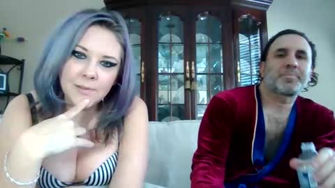 lovleybutwild online show from 01.14.26