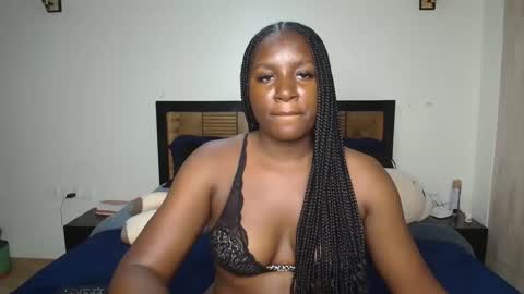 Snapshot of loyalcutie chatting on 02.02.26 loyalcutie online show from 02.02.26