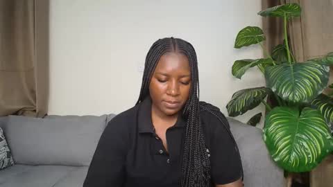 Snapshot of loyalcutie chatting on 02.06.26 loyalcutie online show from 02.06.26