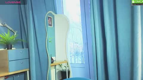 Snapshot of lu_muon chatting on 02.26.26 lu_muon online show from 02.26.26