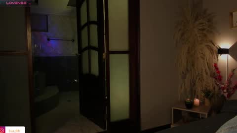  ---Goys incredible photographs online show from 02.22.25