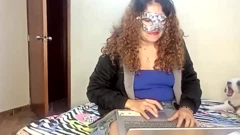 Snapshot of luana363 chatting on 09.22.25 luana363 online show from 09.22.25