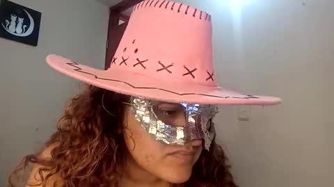 Snapshot of luana363 chatting on 10.16.25 luana363 online show from 10.16.25