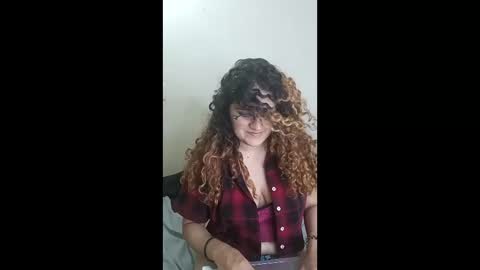 Snapshot of luana_winner chatting on 04.18.26 luana_winner online show from 04.18.26
