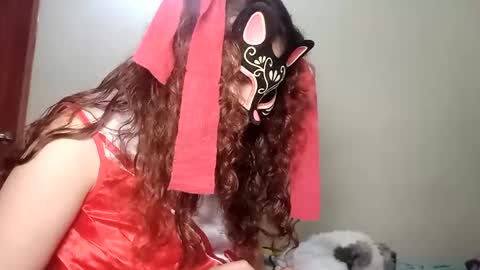 Snapshot of luanapowerful chatting on 02.04.25 luanapowerful online show from 02.04.25