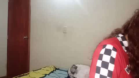 Snapshot of luanapowerful chatting on 02.06.25 luanapowerful online show from 02.06.25