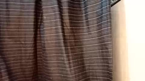 Snapshot of luanapowerful chatting on 10.31.25 luanapowerful online show from 10.31.25