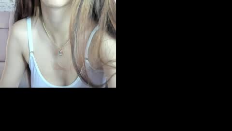 LuanaStonne online show from 10.12.25