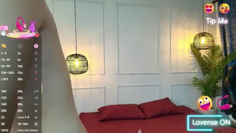 lUAN online show from 04.04.26