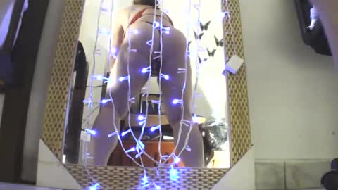 Snapshot of luanna837 chatting on 12.21.24 luanna837 online show from 12.21.24