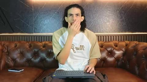 lucaalessi online show from 04.16.26