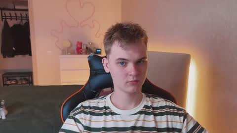 Lucas Gill online show from 09.15.25