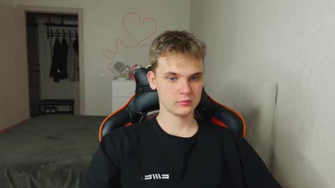 Lucas Gill online show from 09.29.25