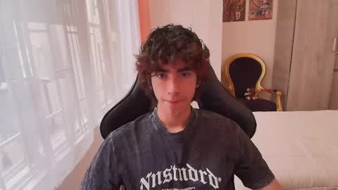 lucas_xo online show from 10.23.25