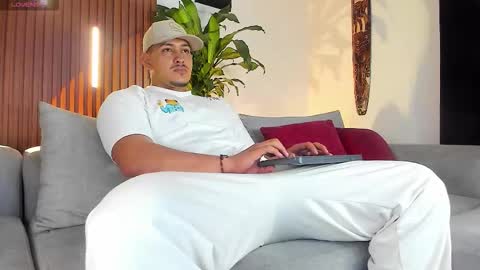 LUCA SANTOS online show from 02.20.26