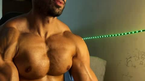 lucasfit24 online show from 08.10.26