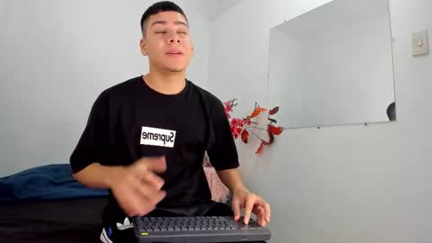 LUCAS TORREZ online show from 12.23.25