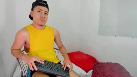 LUCAS TORREZ online show from 02.06.26