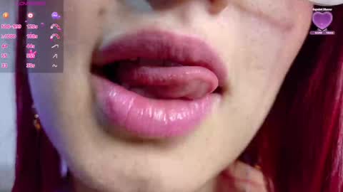 Snapshot of luccycollins_ chatting on 02.05.25 Luccy online show from 02.05.25