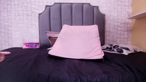 Snapshot of lucero_williams chatting on 03.06.25 Lucero W online show from 03.06.25