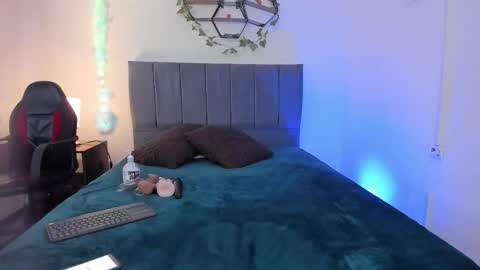 Lucero  online show from 02.10.26