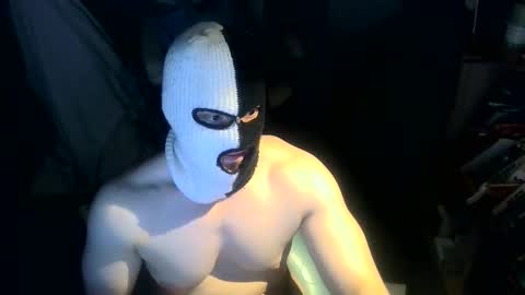 Snapshot of luchahor chatting on 12.14.25 luchahor online show from 12.14.25