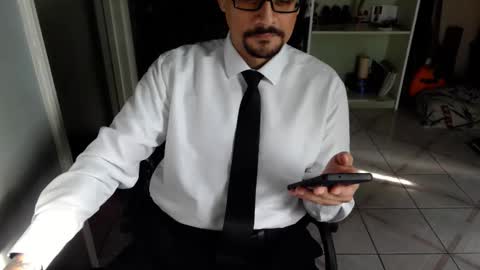 Luchi Luchano online show from 12.18.25