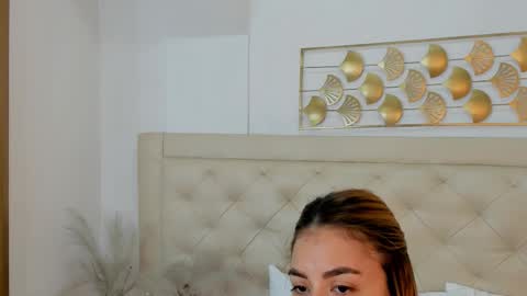 lucia_lorenz online show from 10.30.25