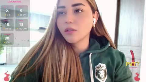 Snapshot of lucia_star_ chatting on 11.24.25 lucia star online show from 11.24.25