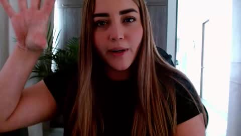 Snapshot of lucia_star_ chatting on 01.13.26 lucia star online show from 01.13.26