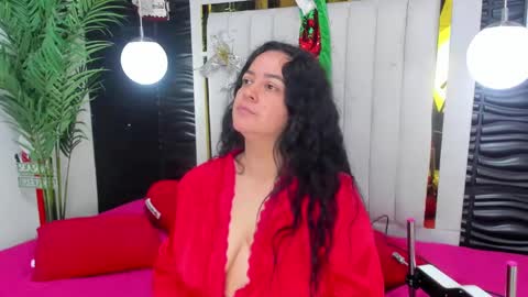 Lucia Vonne online show from 01.03.25
