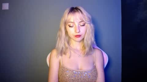 Snapshot of luciacam20 chatting on 07.05.26 Lucy online show from 07.05.26