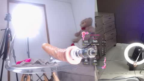 luciana_hunters online show from 09.13.25