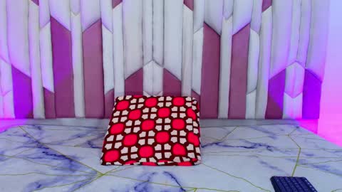 instagram luciana417  online show from 10.21.25