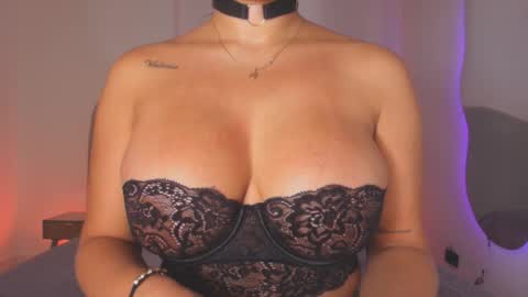 instagram luciana417  online show from 01.10.26