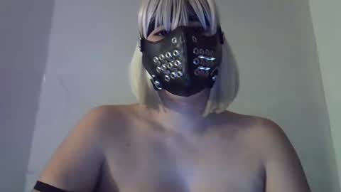 luciana_love22 online show from 10.21.25