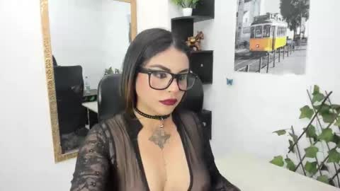 Luciana Rodriguez online show from 10.30.25