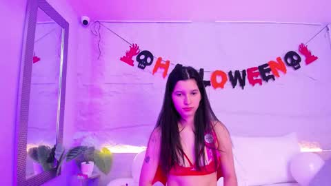 Snapshot of lucianasmith_ chatting on 10.31.25 Luci online show from 10.31.25