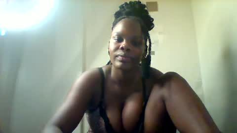 luciaresa online show from 07.07.26