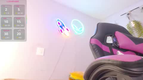 Lucie   online show from 03.11.26