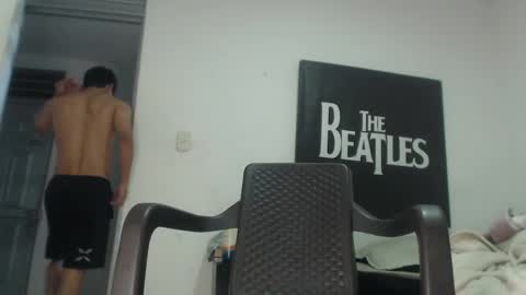 Snapshot of lucifferr_ chatting on 02.24.25 leonel online show from 02.24.25