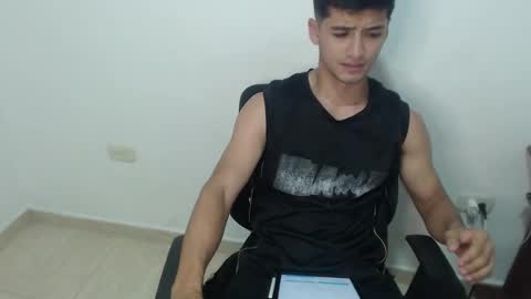 Snapshot of lucifferr_ chatting on 02.27.25 leonel online show from 02.27.25