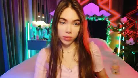 Snapshot of lucifiella chatting on 09.17.25 MimiFors online show from 09.17.25