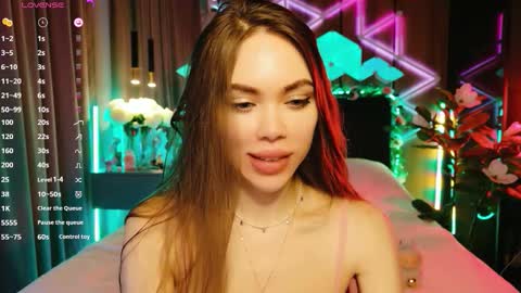 Snapshot of lucifiella chatting on 09.21.25 MimiFors online show from 09.21.25